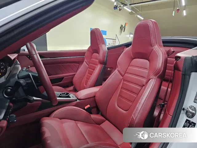 Porsche 911(992) id 3607396 из Кореи 16