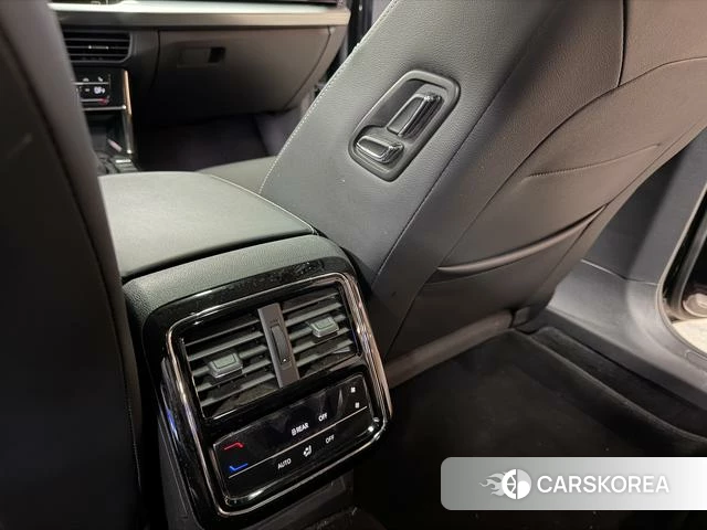 Volkswagen Passat id 4278715 из Китая 13