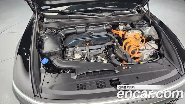 Hyundai Grandeur Hybrid (GN7) id 2949166 из Кореи 16