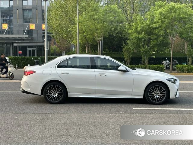 Mercedes-Benz Class C id 4256044 из Китая 17
