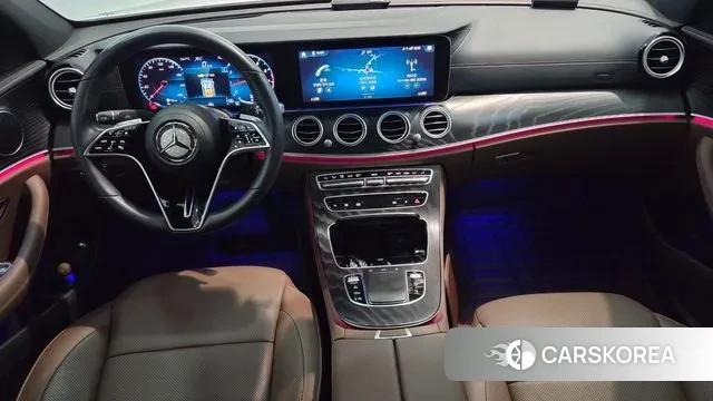 Mercedes-Benz E-Class W213 2022 Белый из Кореи, фото 6