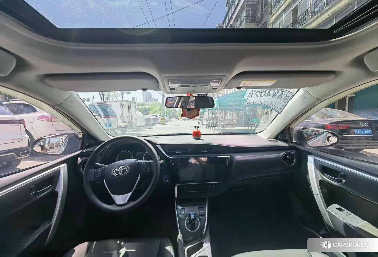 Toyota Corolla dual engine E+ 2020 Серебристо-серый из Китая, фото 6