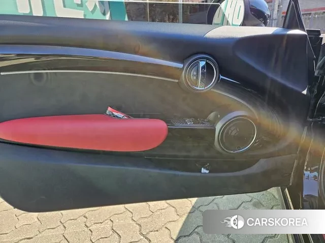 Mini Cooper S id 3703445 из Кореи 15