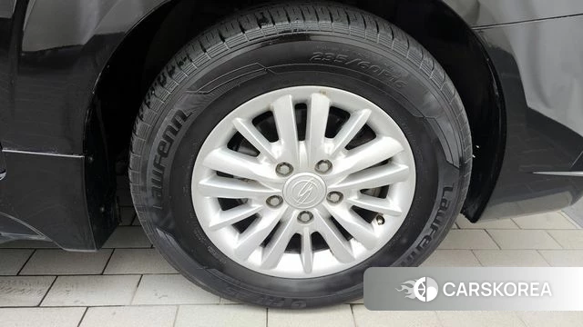 Ssangyong Korando Turismo id 4411204 из Кореи 11