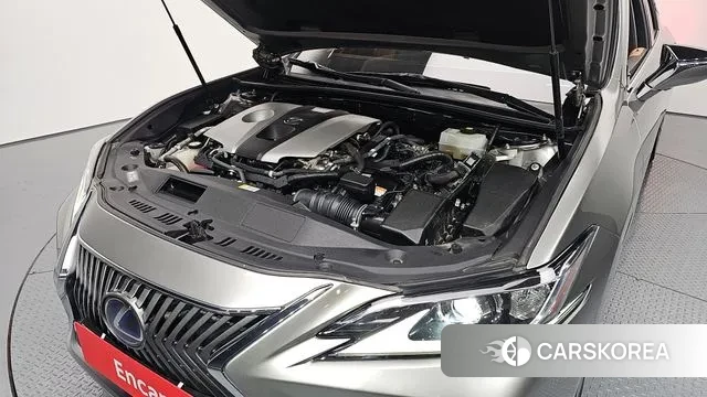 Lexus ES300h 7th generation id 3357056 из Кореи 16