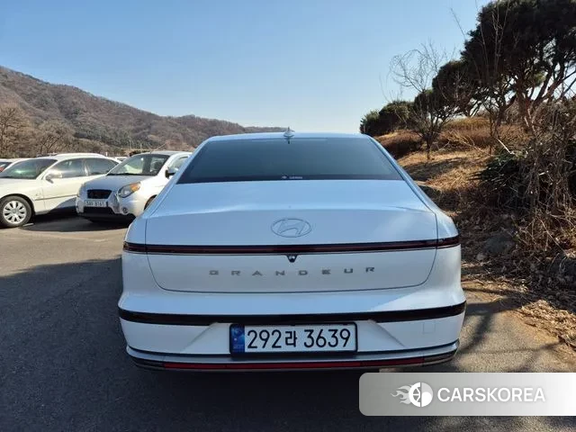 Hyundai Grandeur Hybrid (GN7) id 3775986 из Кореи 11