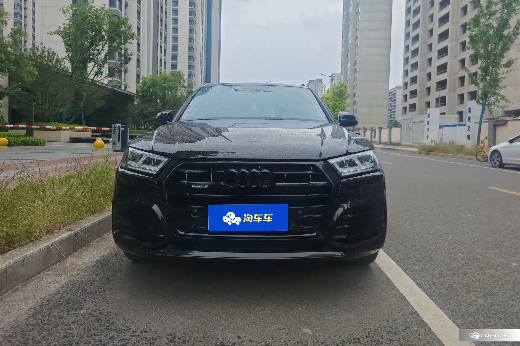 Audi Q5L id 4420088 из Китая 13