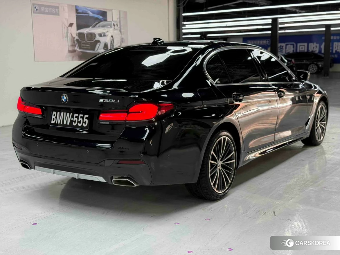 BMW 5 series 2021 Черный из Китая, фото 6