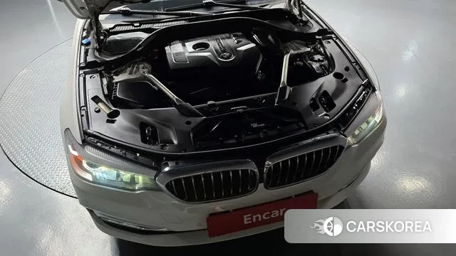 BMW 5 Series (G30) id 3045508 из Кореи 16