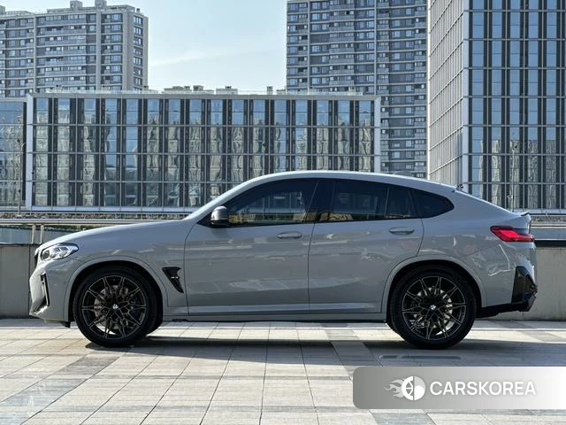 BMW X4 M id 4335768 из Китая 16