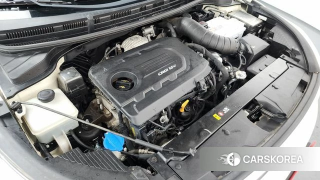 Kia Stonic id 3917512 из Кореи 16