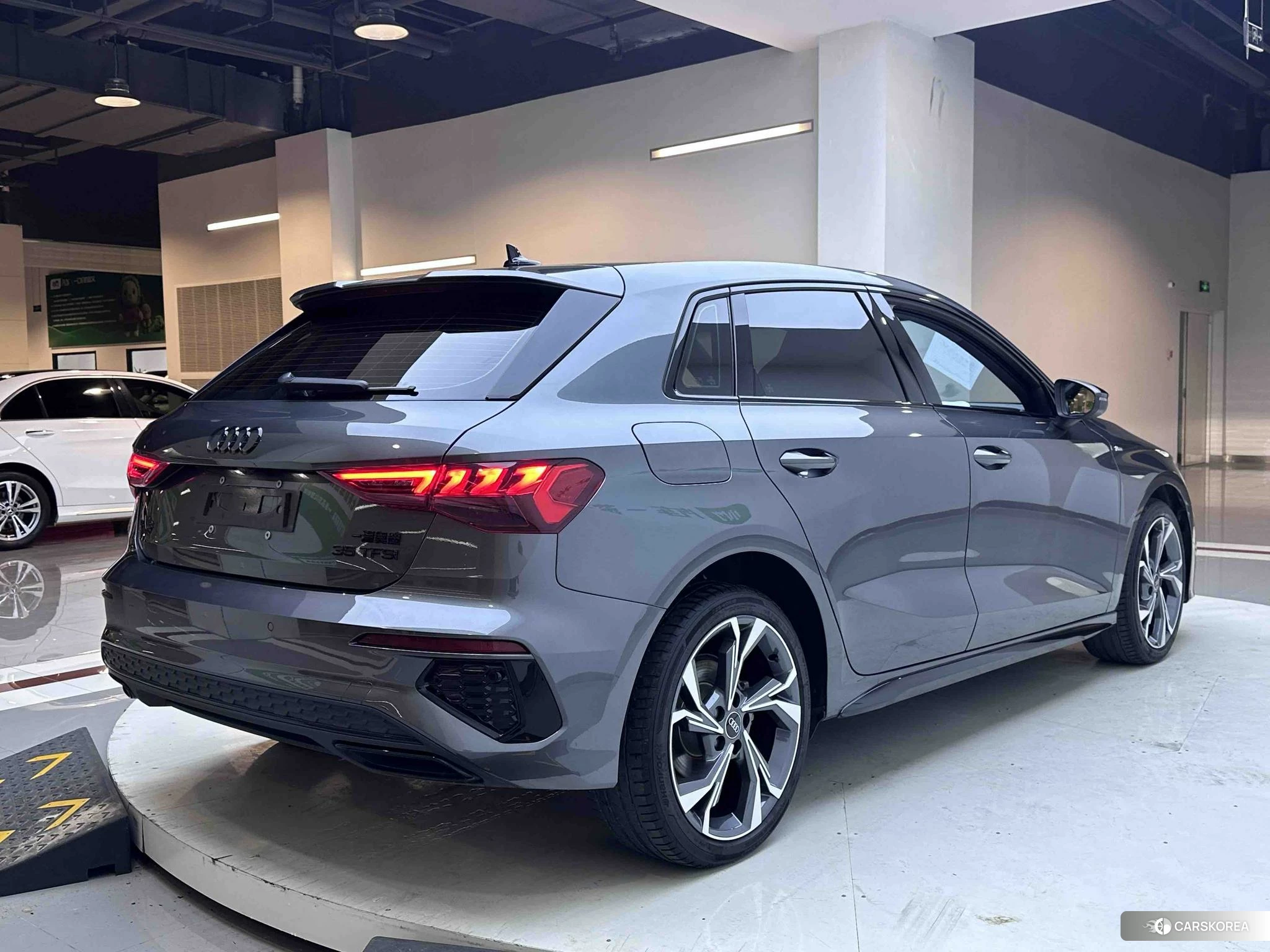 Audi A3 id 4487305 из Китая 18