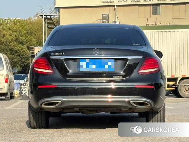 Mercedes-Benz E-class id 4241629 из Китая 14