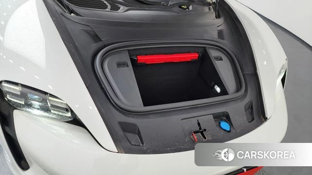 Porsche Taycan id 3806312 из Кореи 16