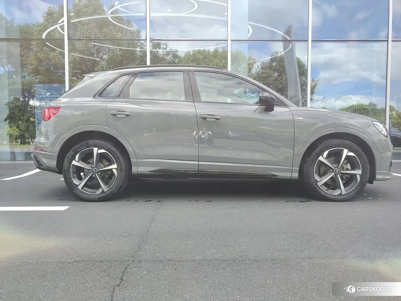 Audi Q3 2023 Silver/gray из Китая, фото 6