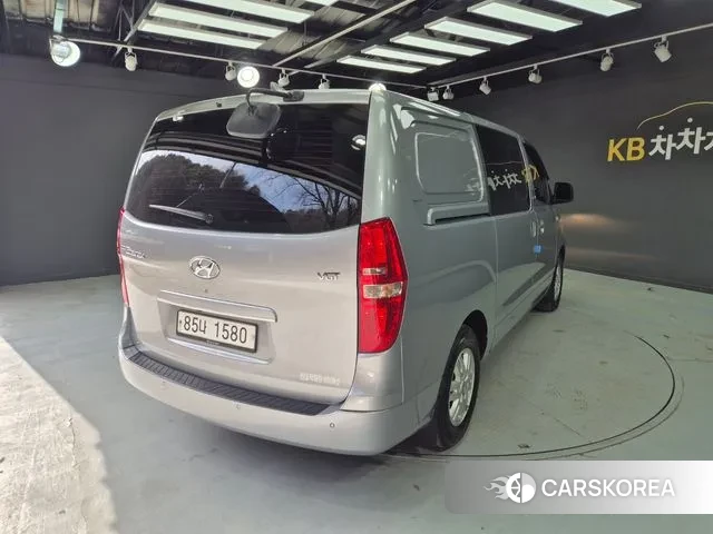 Hyundai The New Grand Starex id 3573436 из Кореи 16