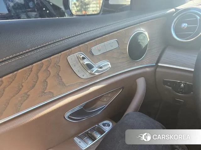 Mercedes-Benz E-Class W213 id 3457946 из Кореи 7