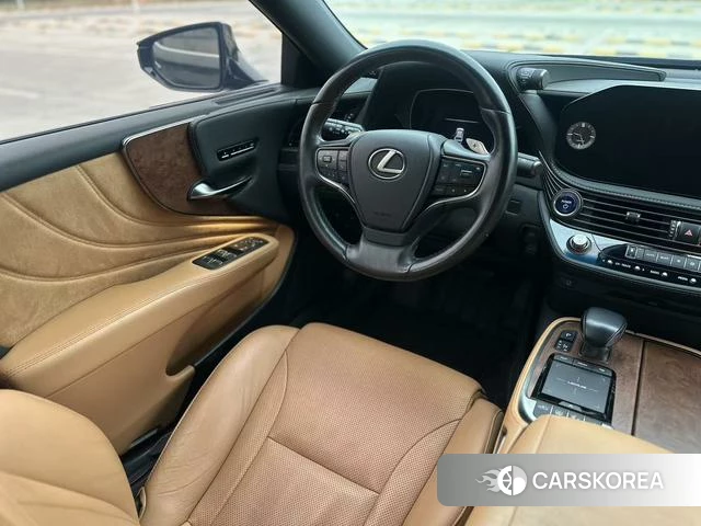 Lexus LS id 4300448 из Китая 15