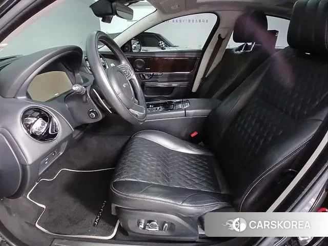 Jaguar All New XJ id 3449295 из Кореи 16