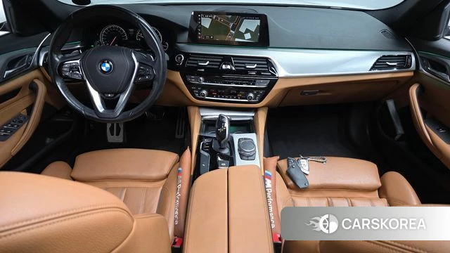 BMW 5 Series (G30) id 4491088 из Кореи 29