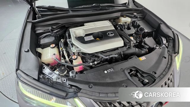 Lexus UX250h id 4732694 из Кореи 32