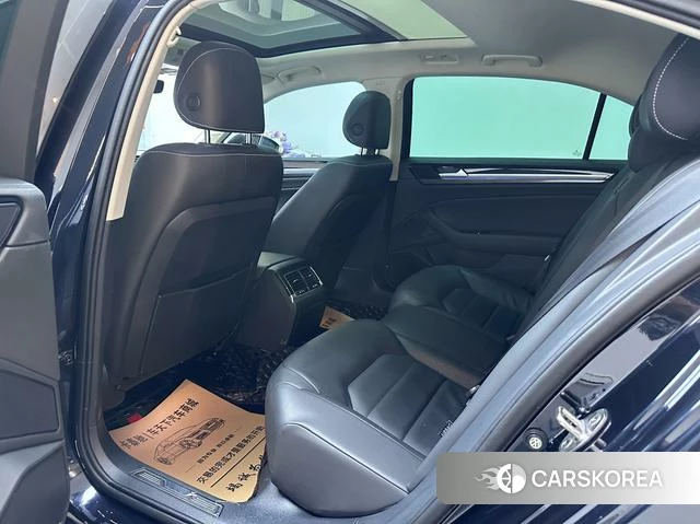Volkswagen Huiang id 4256089 из Китая 11
