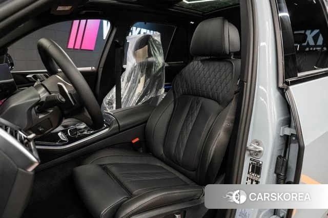 BMW X5 (G05) 2025 Светло-серебряный цвет из Кореи, фото 6