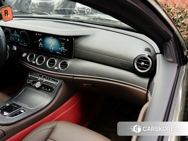 Mercedes-Benz E-class PHEV id 3913766 из Китая 16