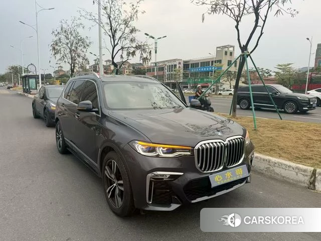 BMW X7 2022 Черный из Китая, фото 6