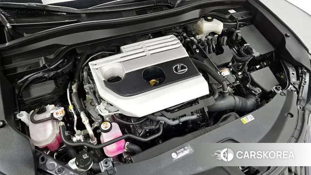 Lexus UX250h id 3645051 из Кореи 16