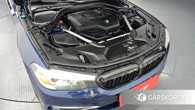 BMW 5 Series (G30) id 4530312 из Кореи 27
