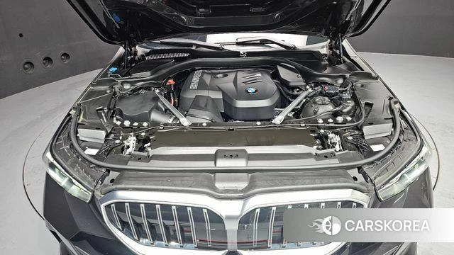 BMW 5 Series (G60) id 4185707 из Кореи 30