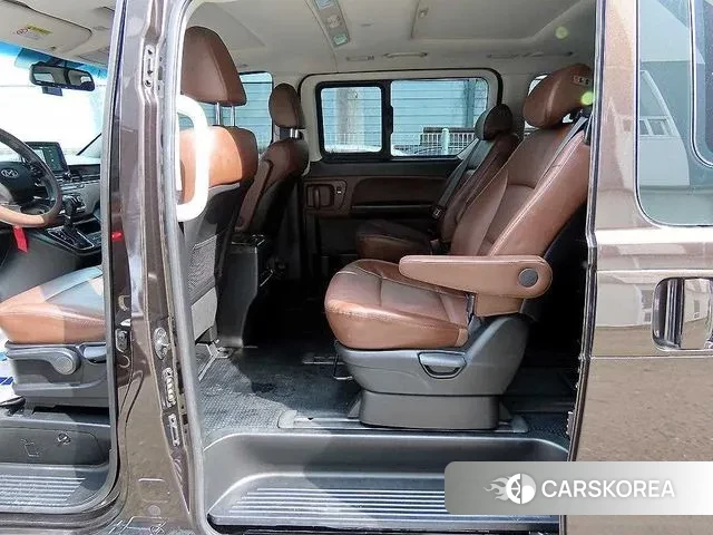 Hyundai The New Grand Starex id 3757104 из Кореи 16