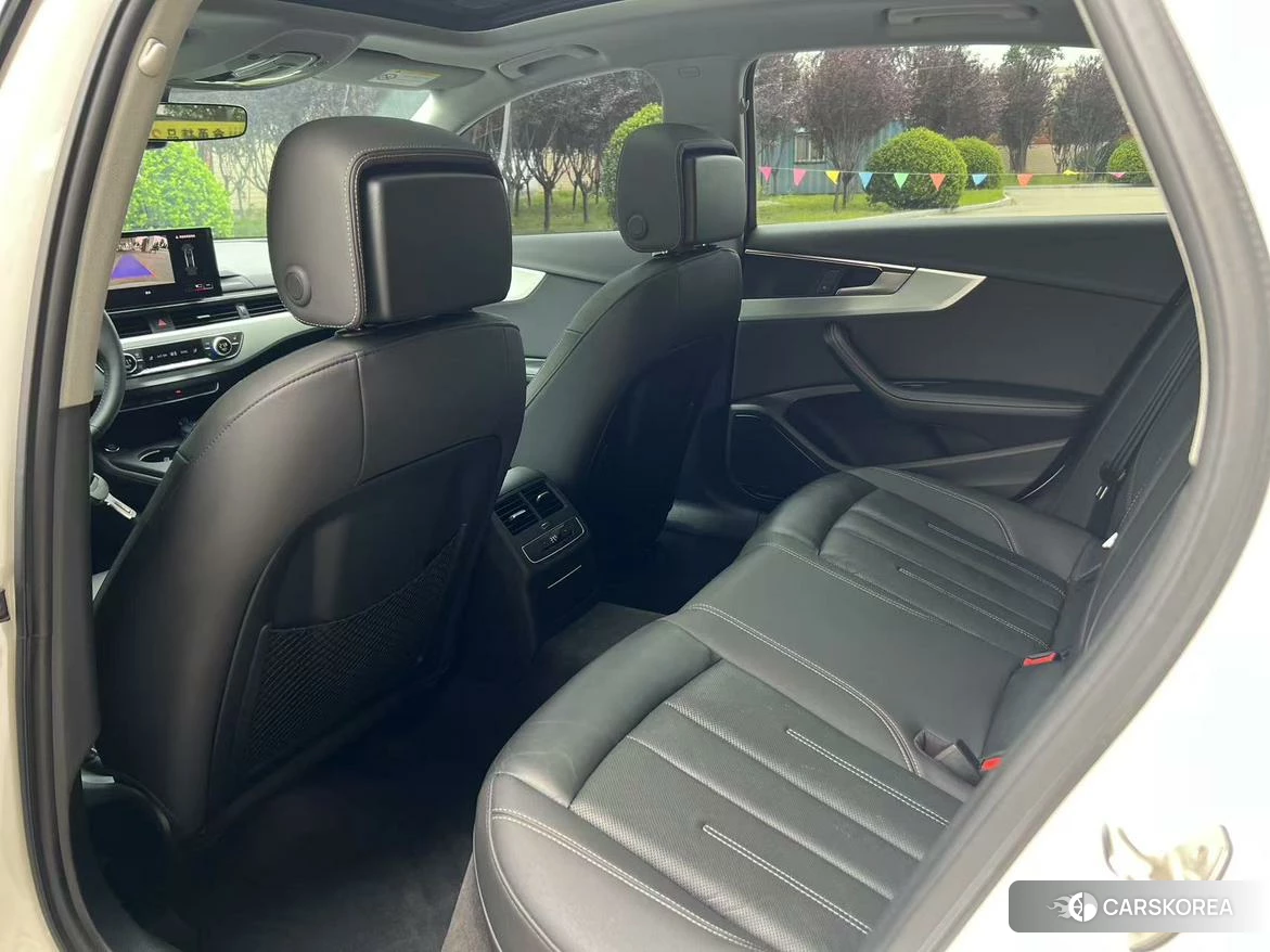 Audi A4L id 4473962 из Китая 9