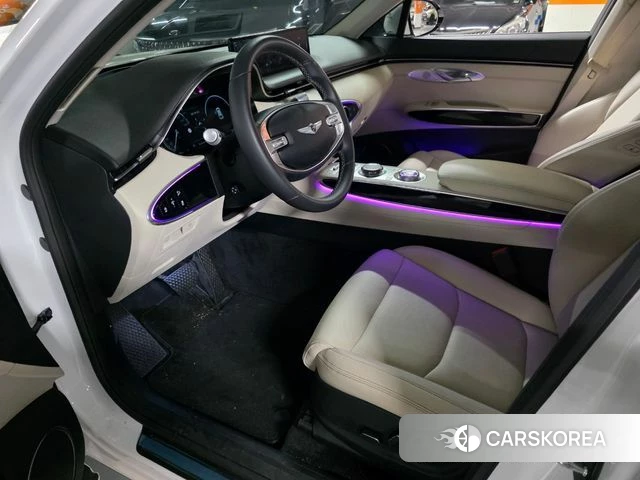 Genesis GV70 2023 Белый из Кореи, фото 6