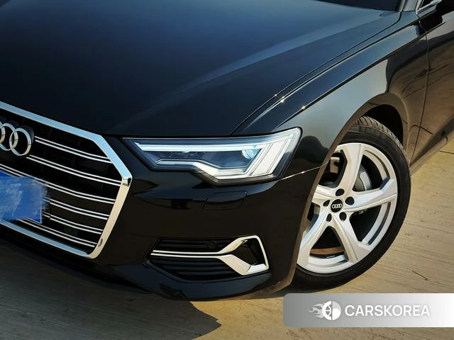 Audi A6L id 4207768 из Китая 10