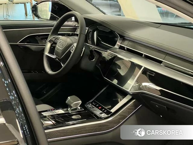 Audi A8 id 4261836 из Китая 22