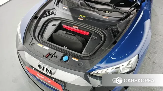 Audi e-Tron GT id 3099670 из Кореи 16