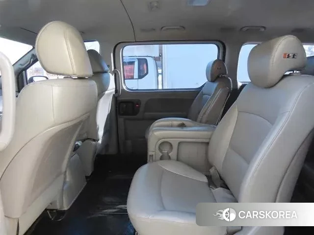 Hyundai The New Grand Starex id 3779111 из Кореи 16