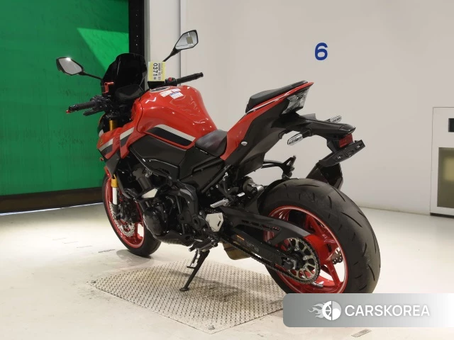Kawasaki Z900 id 4333058 из Японии 6