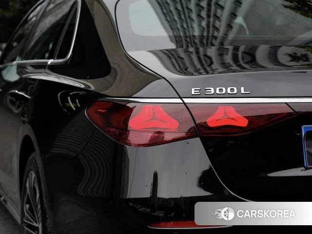 Mercedes-Benz E-class id 4314370 из Китая 14