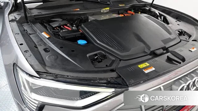 Audi e-Tron id 3443519 из Кореи 16