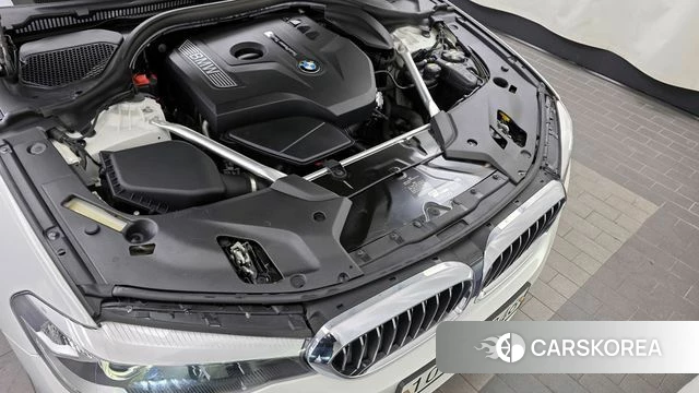 BMW 5 Series (G30) id 3899396 из Кореи 16