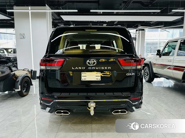 Toyota Land Cruiser (imported) 2024 Черный из Китая, фото 6