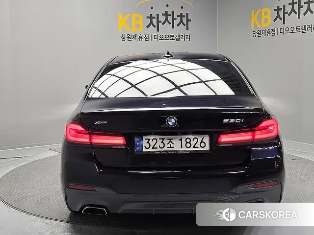 BMW 5 Series (G30) id 3282595 из Кореи 14