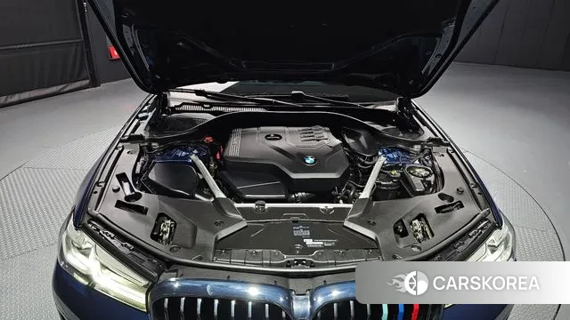 BMW 5 Series (G30) id 2985694 из Кореи 16