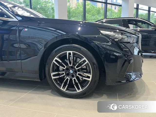 BMW 5 series 2025 Черный из Китая, фото 6
