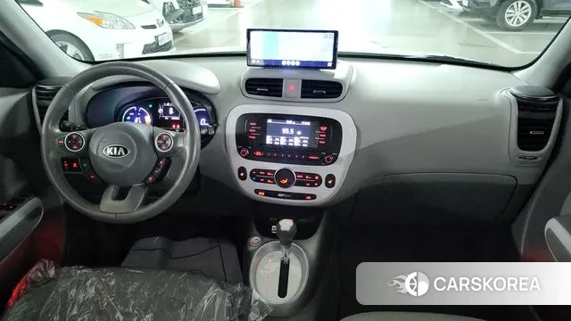 Kia Soul EV id 3568582 из Кореи 10