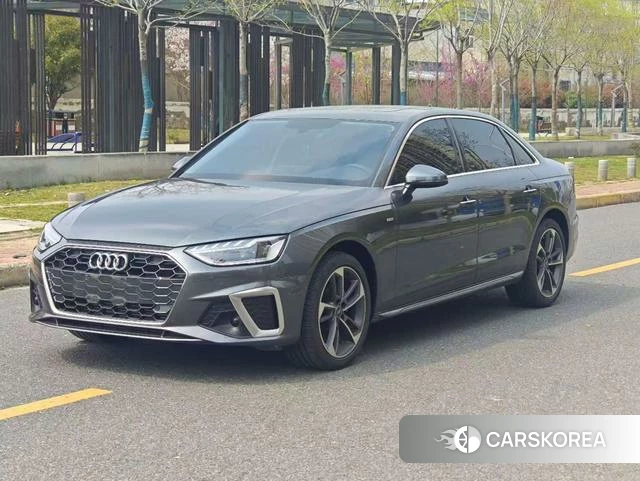 Audi A4L 2024 Темно-серый из Китая, фото 6