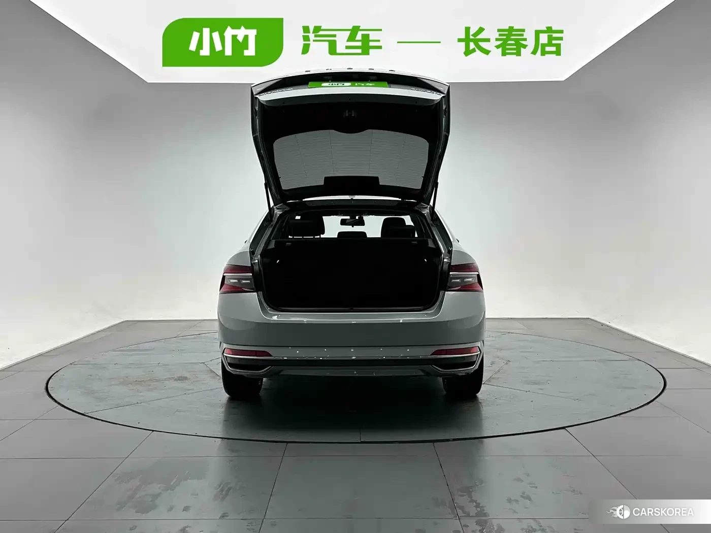 Skoda Superb id 4654468 из Китая 15